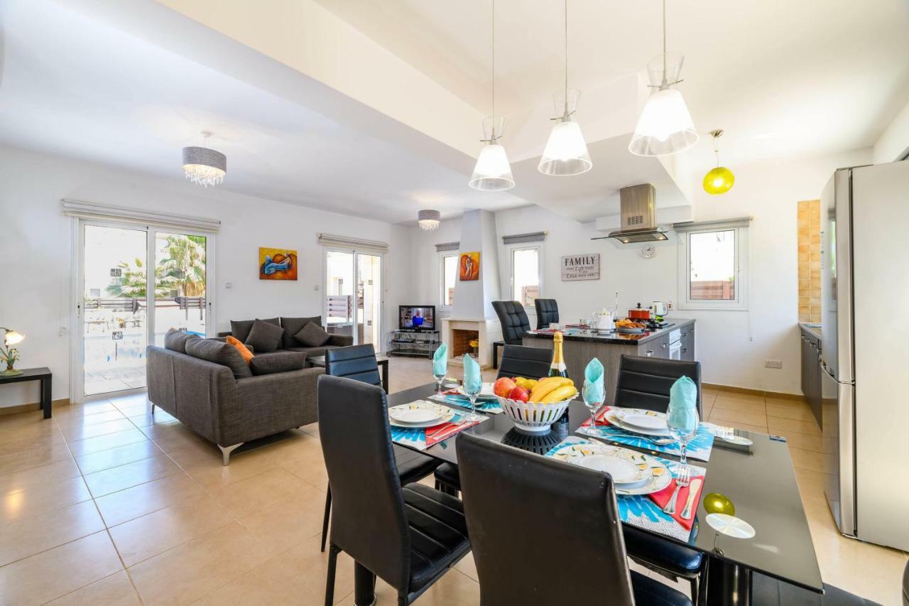 Villa Nadja Paralimni Buitenkant foto