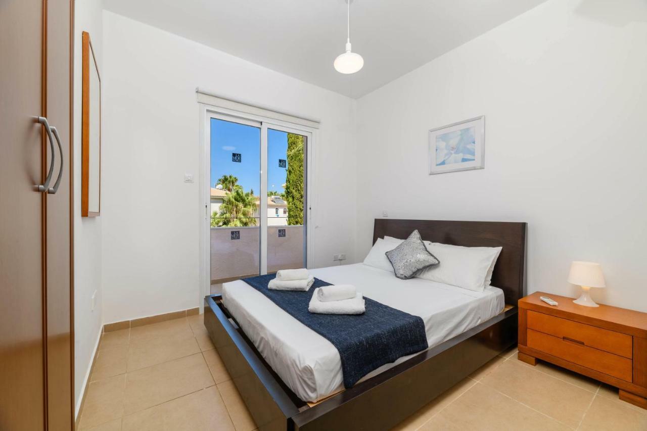 Villa Nadja Paralimni Buitenkant foto